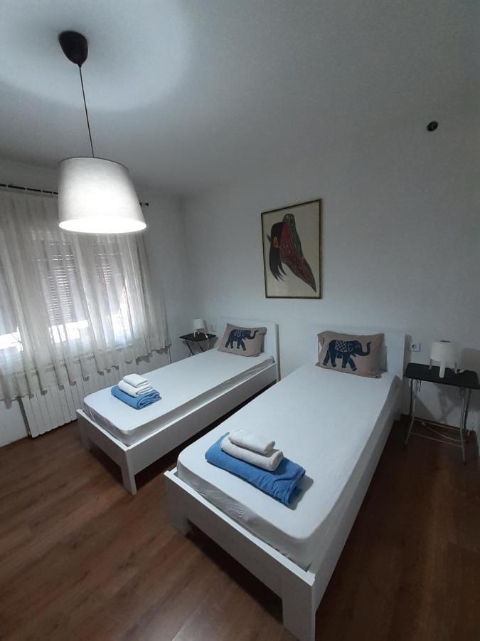 Double M City Center Apartments Skopje Esterno foto